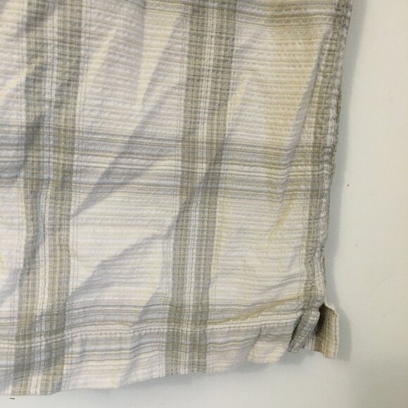 Van Heusen Plaid Rayon Blend Single Pocket Seersucker Button Down Shirt - Picture 5 of 13